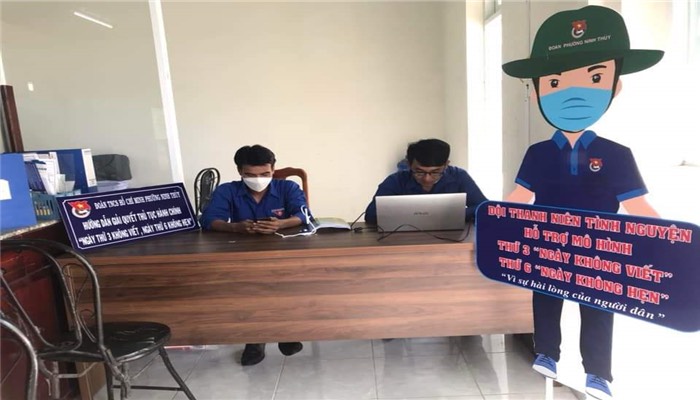 UBND xã Phú Lộc ra mắt mô hình " Ngày thứ 3 không viết, Ngày thứ 6 không hẹn'' trong thủ tục giải quyết thủ tục hành chính
